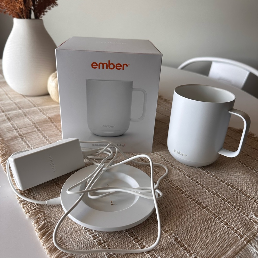 Ember White Smart Mug with Charger
